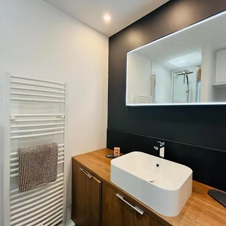 Casa Amarelo * Анже